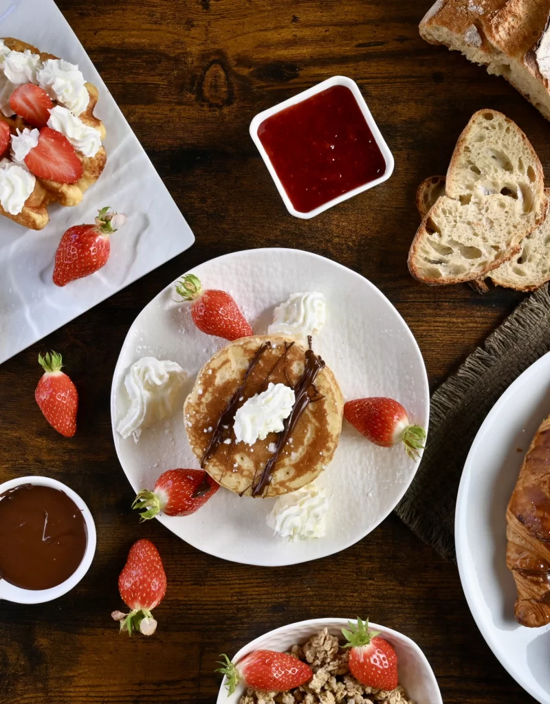 Pancake et coulis de fraises